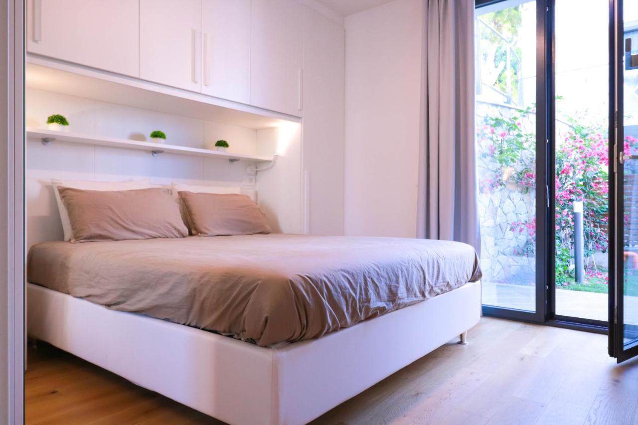 H11 Luxury 9A - Porto - Piscina - Jacuzzi Apartment Santo Stefano al Mare Exterior photo